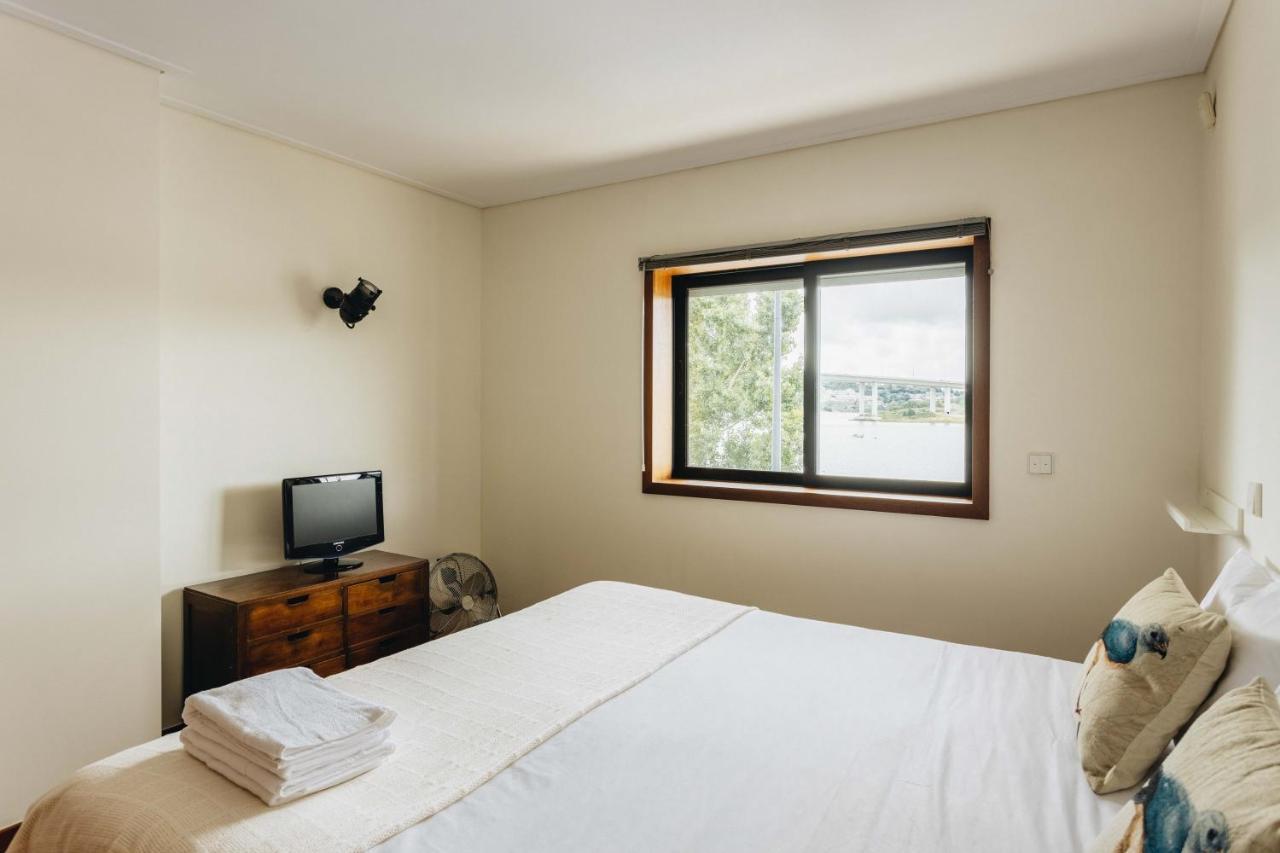 Riverfront Haven Family'S Choice With Free Garage ポルト エクステリア 写真